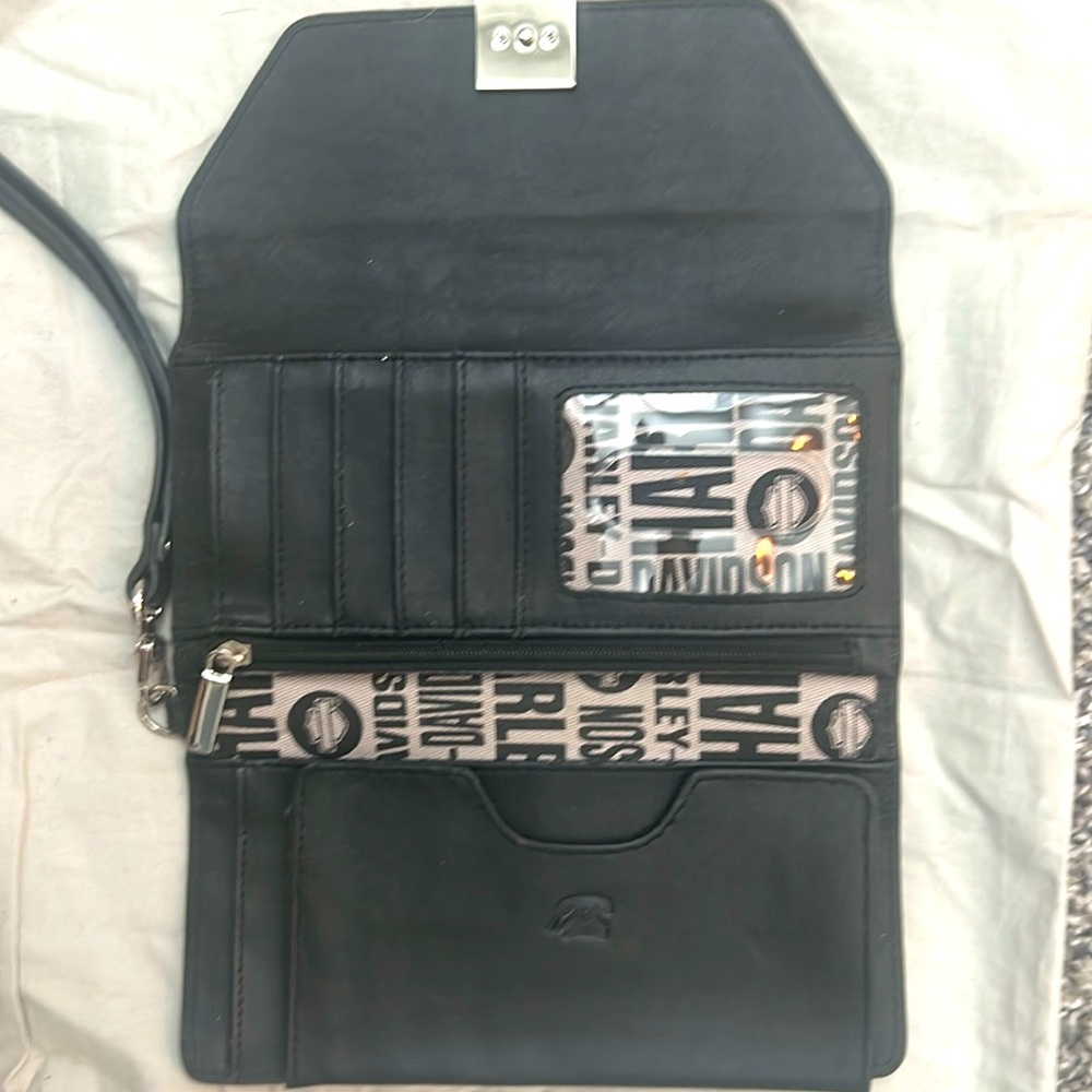 Hatley Davidson used wristlet leather wallet